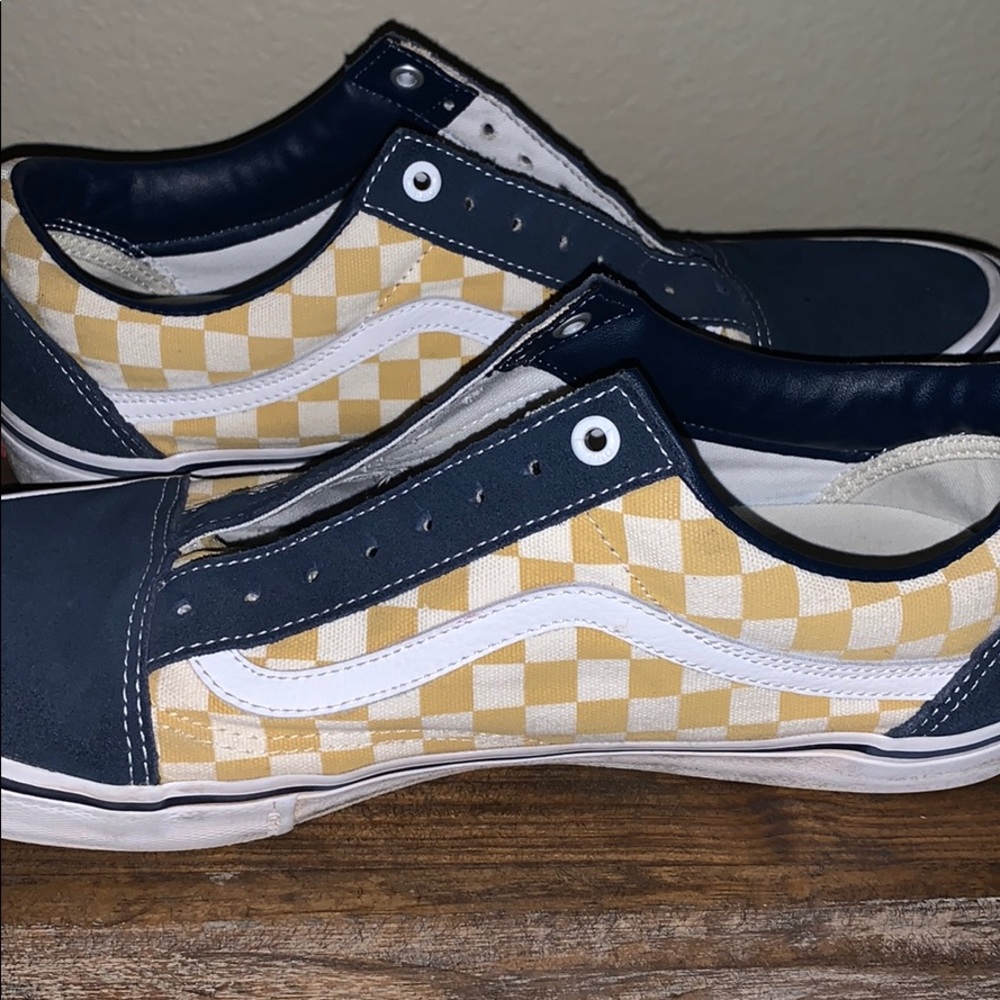 old school vans. navy & yellow checker